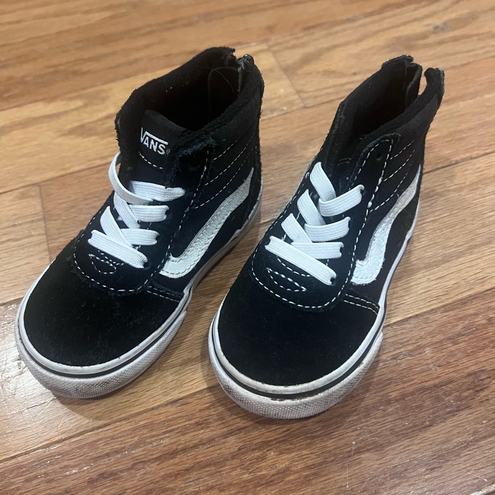 Vans Kids Black and White High-Top Sneakers Size 5
